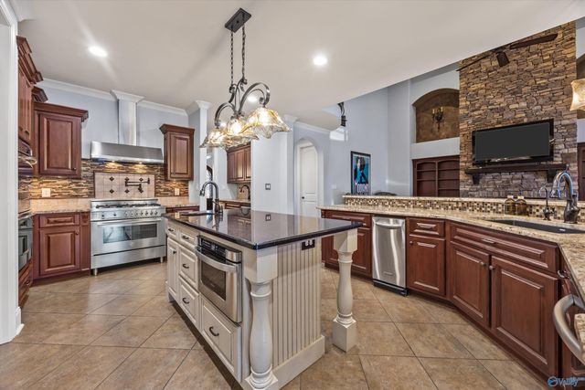 35 Mcmullen Lane SE, Gurley, AL 35748