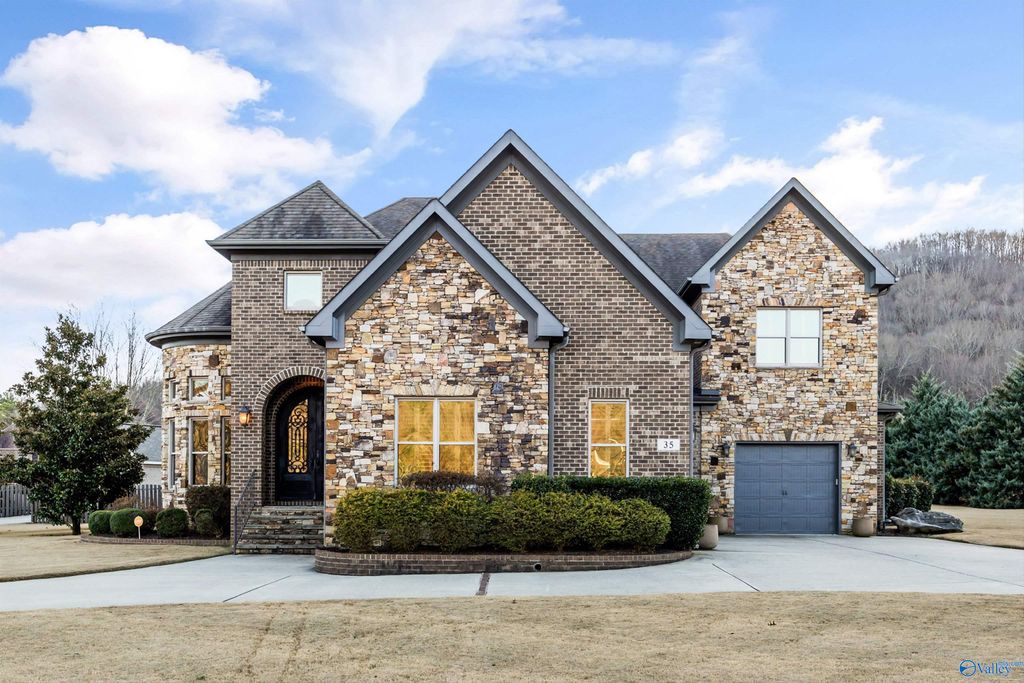 35 Mcmullen Lane SE, Gurley, AL 35748