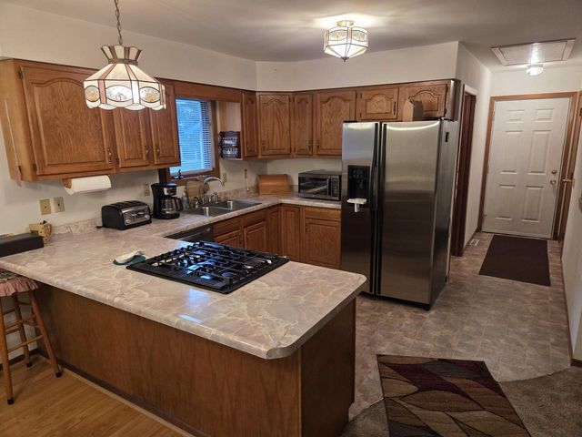 4131 Maple DRIVE, Delavan, WI 53115