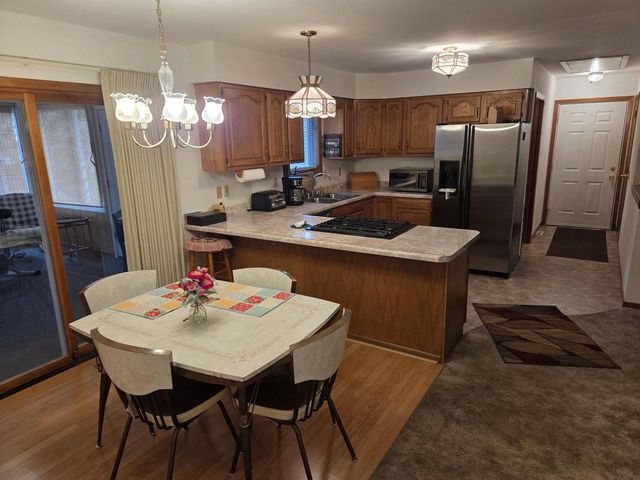 4131 Maple DRIVE, Delavan, WI 53115