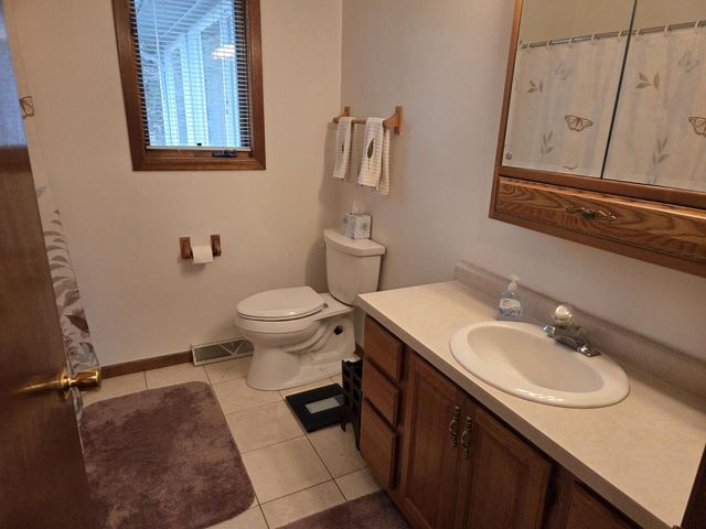 4131 Maple DRIVE, Delavan, WI 53115