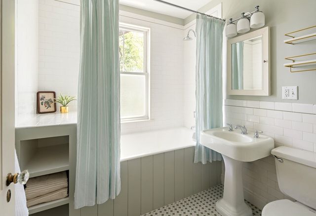 115 Baldwin St, Boston, MA 02129