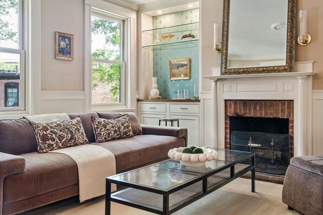 115 Baldwin St, Boston, MA 02129