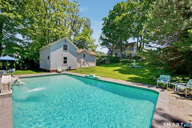 406 Harbor Road, Fairfield, CT 06890