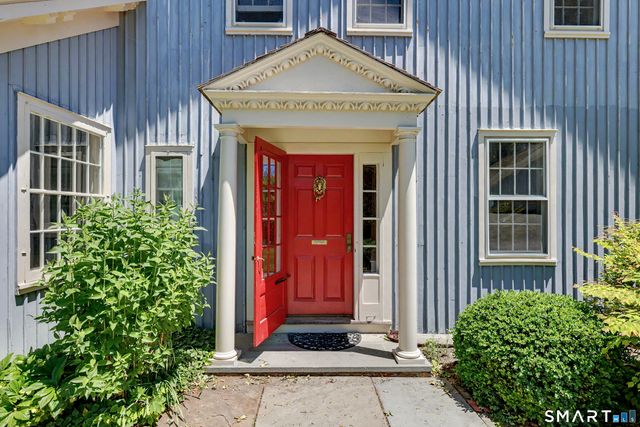 406 Harbor Road, Fairfield, CT 06890