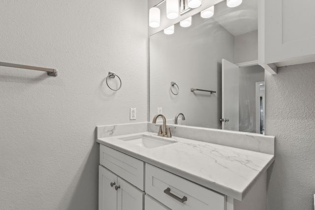 5366 Point LaVista, Malakoff, TX 75148