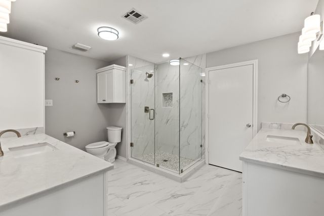5366 Point LaVista, Malakoff, TX 75148