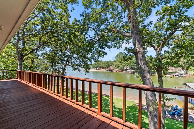 5366 Point LaVista, Malakoff, TX 75148