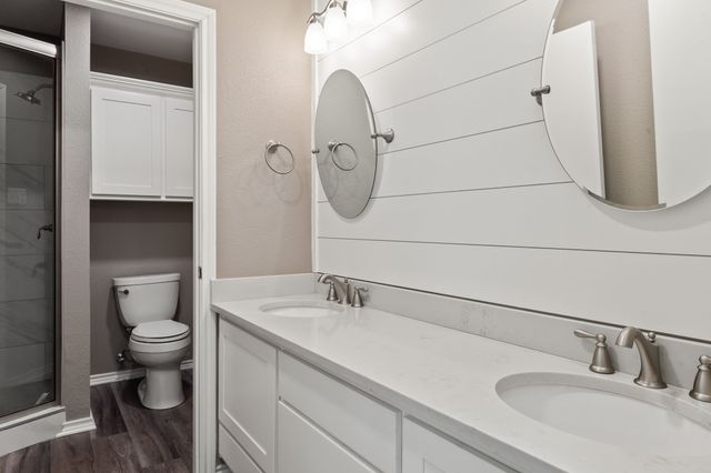 5366 Point LaVista, Malakoff, TX 75148