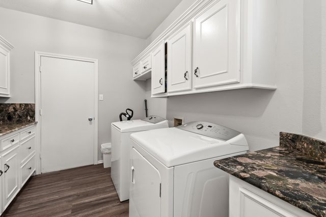 5366 Point LaVista, Malakoff, TX 75148