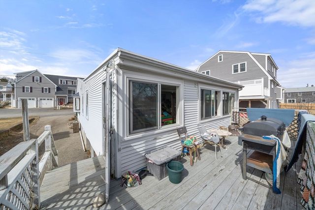 12 Williams Ave, Plymouth, MA 02360