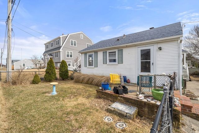 12 Williams Ave, Plymouth, MA 02360
