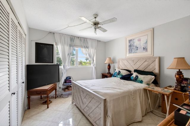 2101 NE 1st Court 204, Boynton Beach, FL 33435