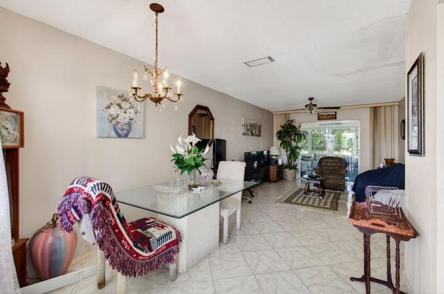 2101 NE 1st Court 204, Boynton Beach, FL 33435