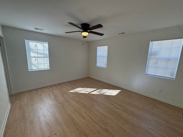 33 N MERTON ST, Memphis, TN 38112