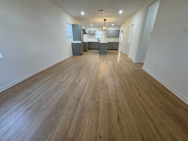 33 N MERTON ST, Memphis, TN 38112