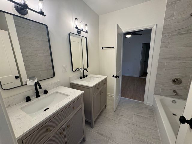 33 N MERTON ST, Memphis, TN 38112