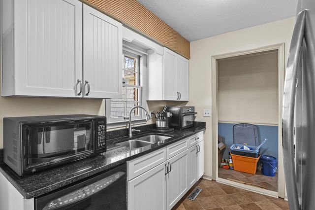 318 Senate Drive, Frankfort, KY 40601