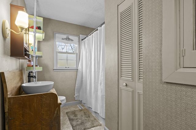 318 Senate Drive, Frankfort, KY 40601