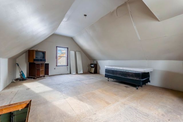3653 S WOOD Street, Chicago, IL 60609