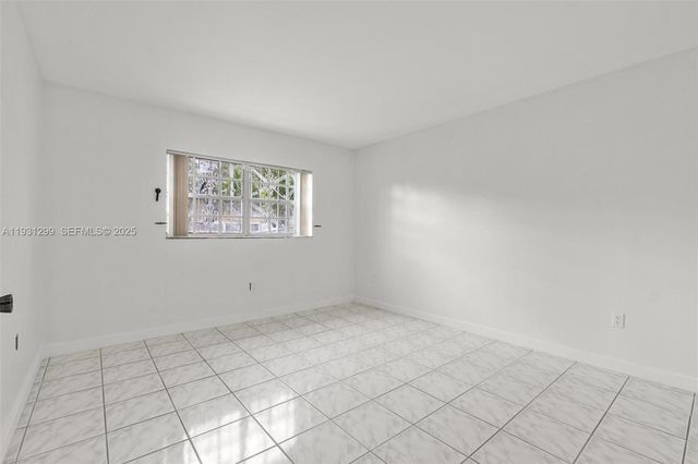 12450 NW 7th Ln, Miami, FL 33182