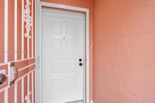 12450 NW 7th Ln, Miami, FL 33182