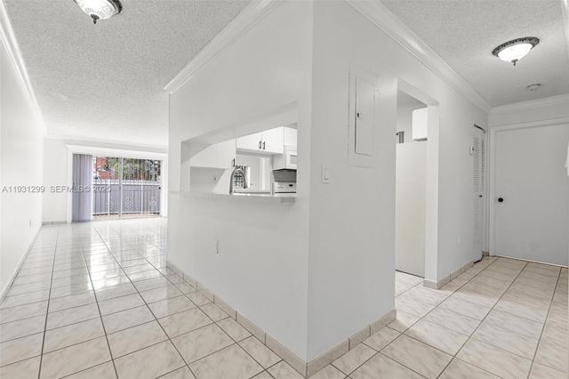 12450 NW 7th Ln, Miami, FL 33182