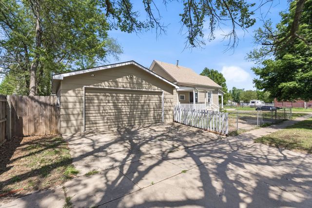 203 N MILLWOOD STREET, Wichita, KS 67203