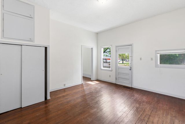 203 N MILLWOOD STREET, Wichita, KS 67203