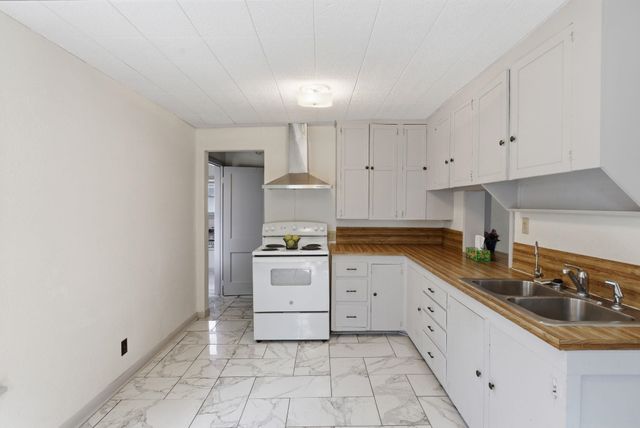 203 N MILLWOOD STREET, Wichita, KS 67203