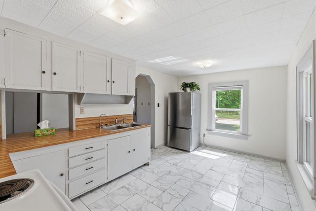 203 N MILLWOOD STREET, Wichita, KS 67203