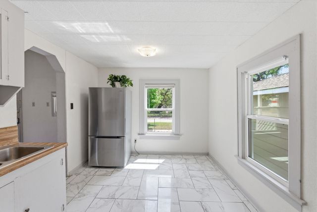 203 N MILLWOOD STREET, Wichita, KS 67203