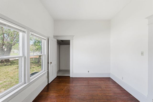 203 N MILLWOOD STREET, Wichita, KS 67203