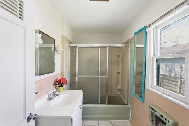 203 N MILLWOOD STREET, Wichita, KS 67203