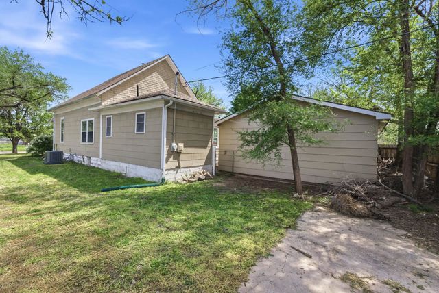203 N MILLWOOD STREET, Wichita, KS 67203