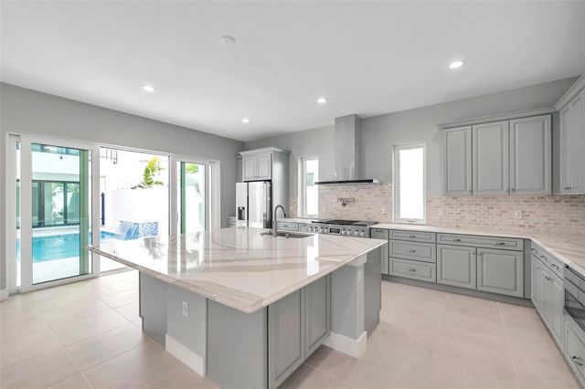 6023 CAT CLAW LANE, Bradenton, FL 34210