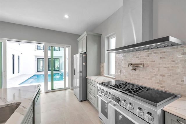 6023 CAT CLAW LANE, Bradenton, FL 34210