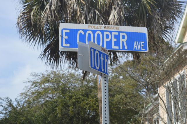 916 E Ashley Avenue, Folly Beach, SC 29439