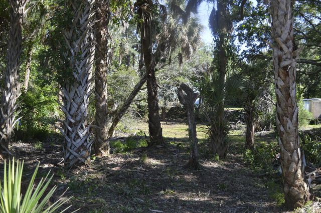 916 E Ashley Avenue, Folly Beach, SC 29439