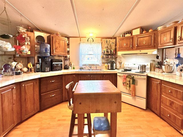 664 Quail Creek Circle, Pottsboro, TX 75076