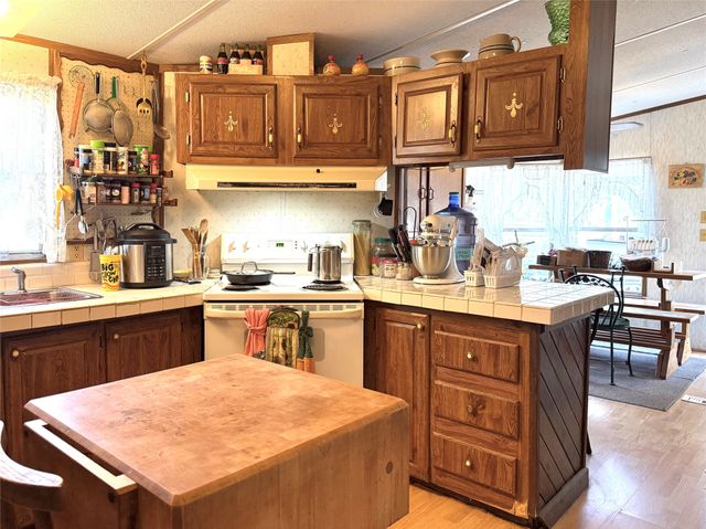 664 Quail Creek Circle, Pottsboro, TX 75076