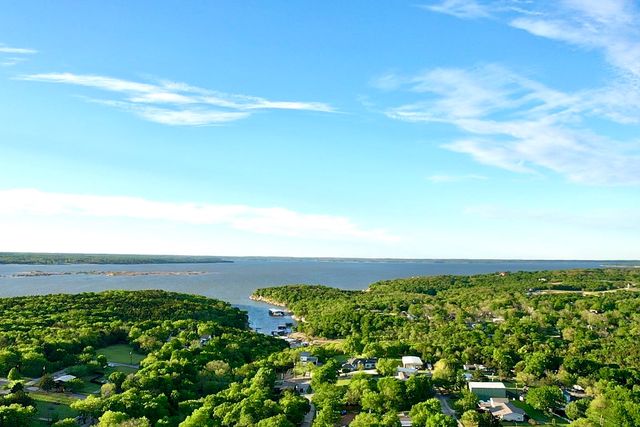 664 Quail Creek Circle, Pottsboro, TX 75076