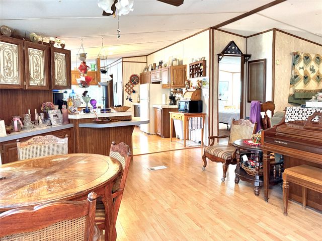 664 Quail Creek Circle, Pottsboro, TX 75076