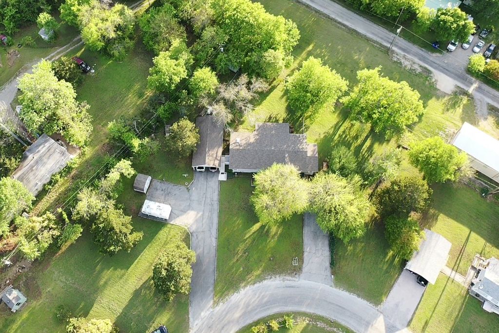 664 Quail Creek Circle, Pottsboro, TX 75076