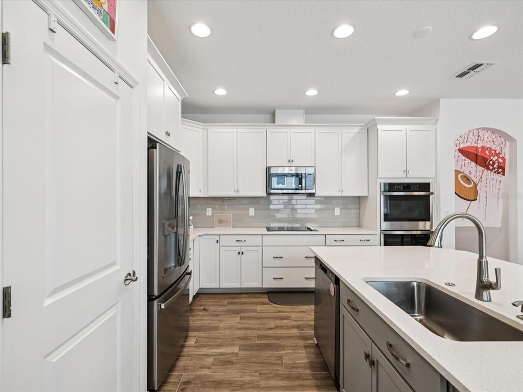 Image 11 of property listing at 12466 ROSEPINE PLACE, Riverview, FL 33579