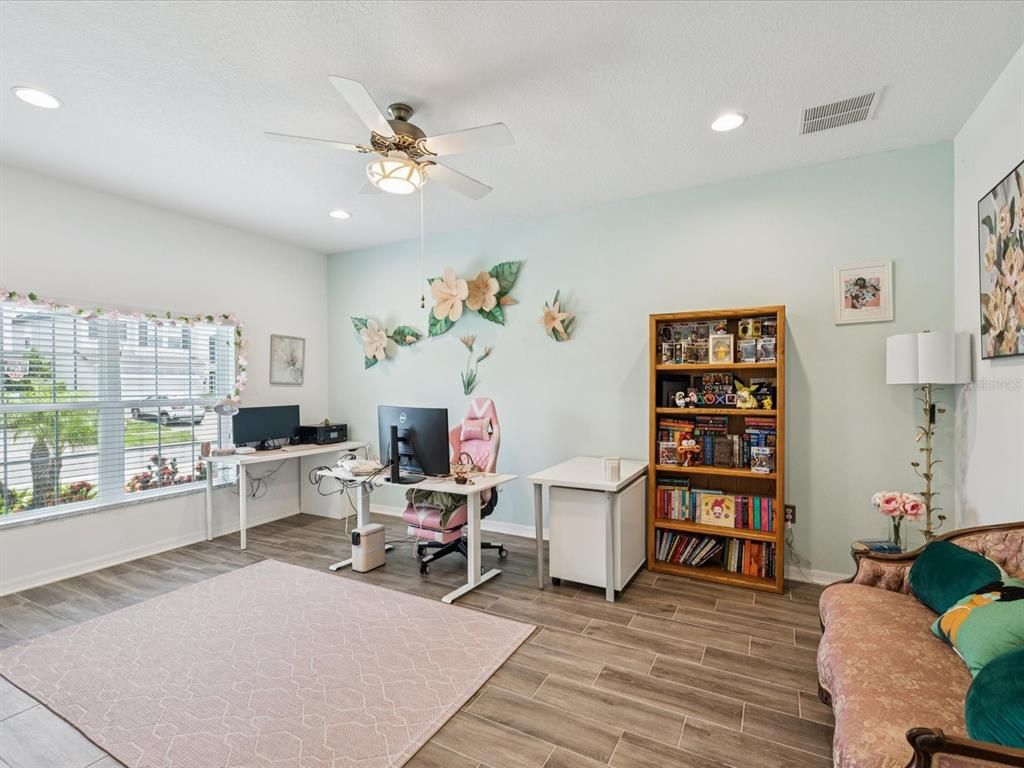 Image 16 of property listing at 12466 ROSEPINE PLACE, Riverview, FL 33579