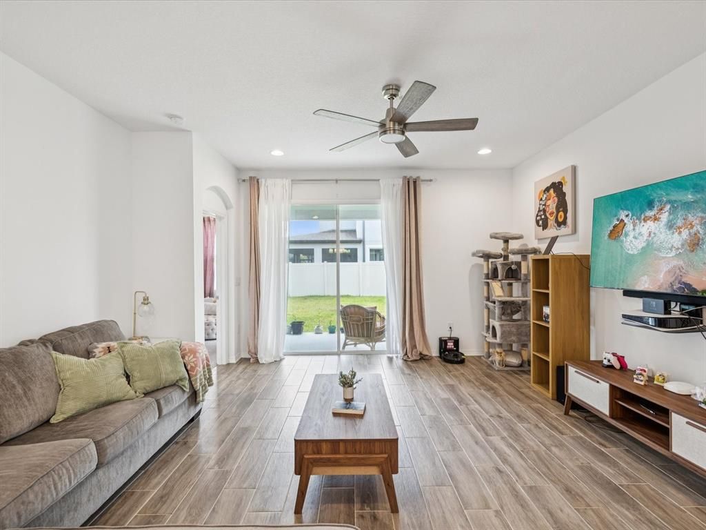 Image 28 of property listing at 12466 ROSEPINE PLACE, Riverview, FL 33579