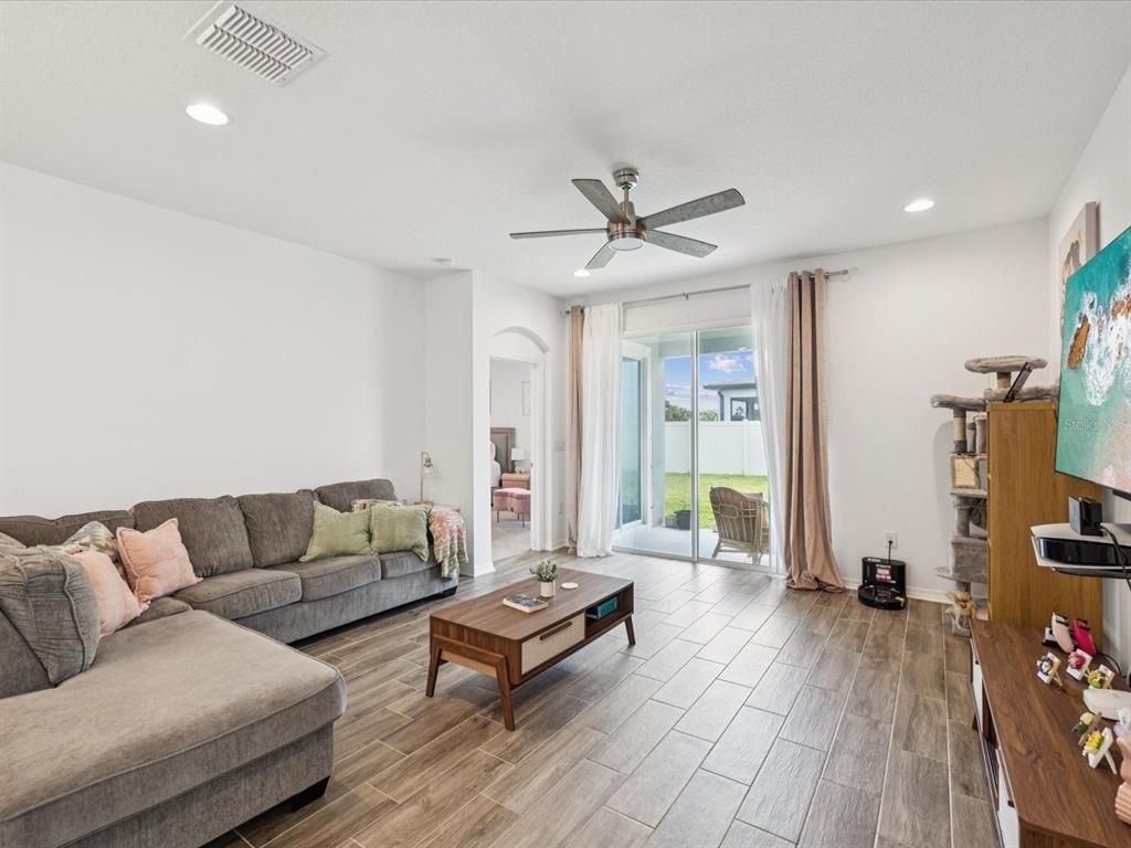 Image 30 of property listing at 12466 ROSEPINE PLACE, Riverview, FL 33579