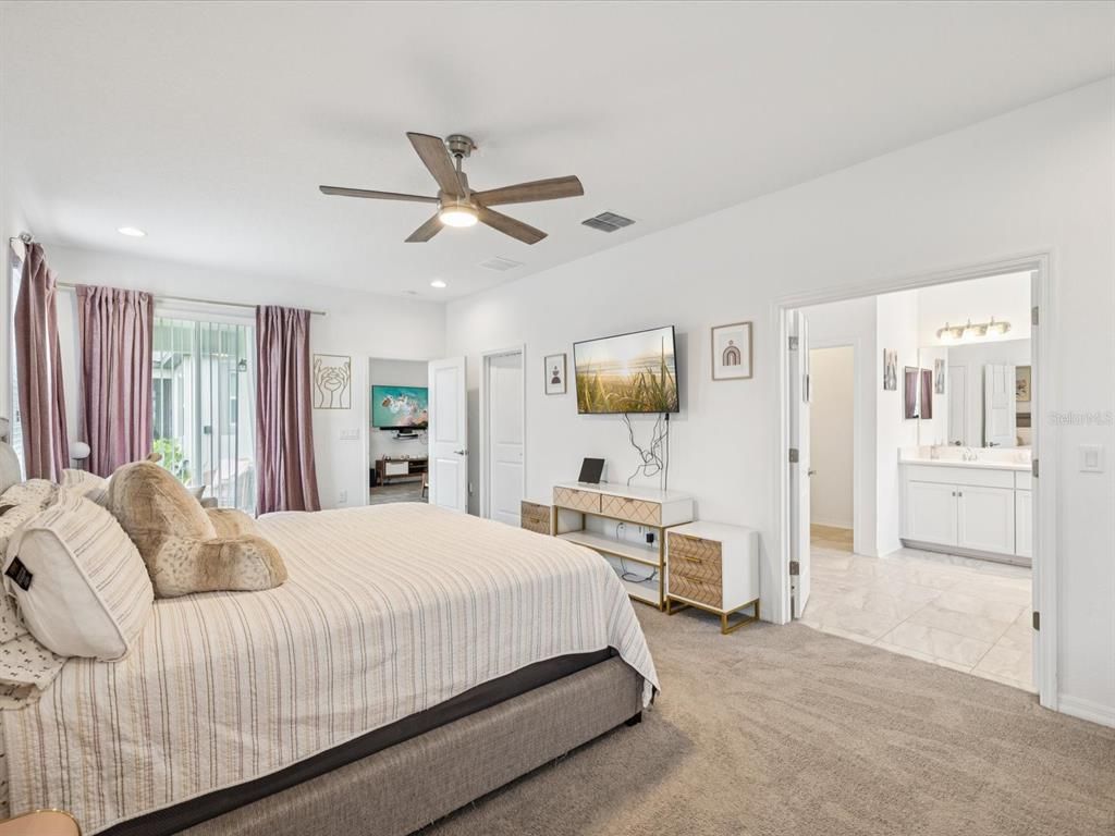 Image 32 of property listing at 12466 ROSEPINE PLACE, Riverview, FL 33579