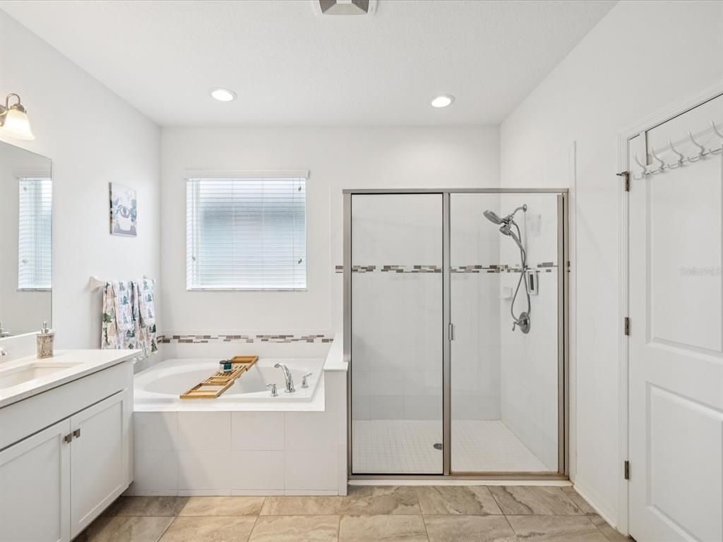 Image 33 of property listing at 12466 ROSEPINE PLACE, Riverview, FL 33579